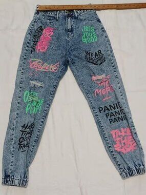 Women's Size 2.. Blue Jean Destressed Graffiti